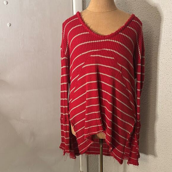 Free People Waffle Knit High Low Oversized S Red/Beige Nautical Cherry Girl Boho - Picture 1 of 12